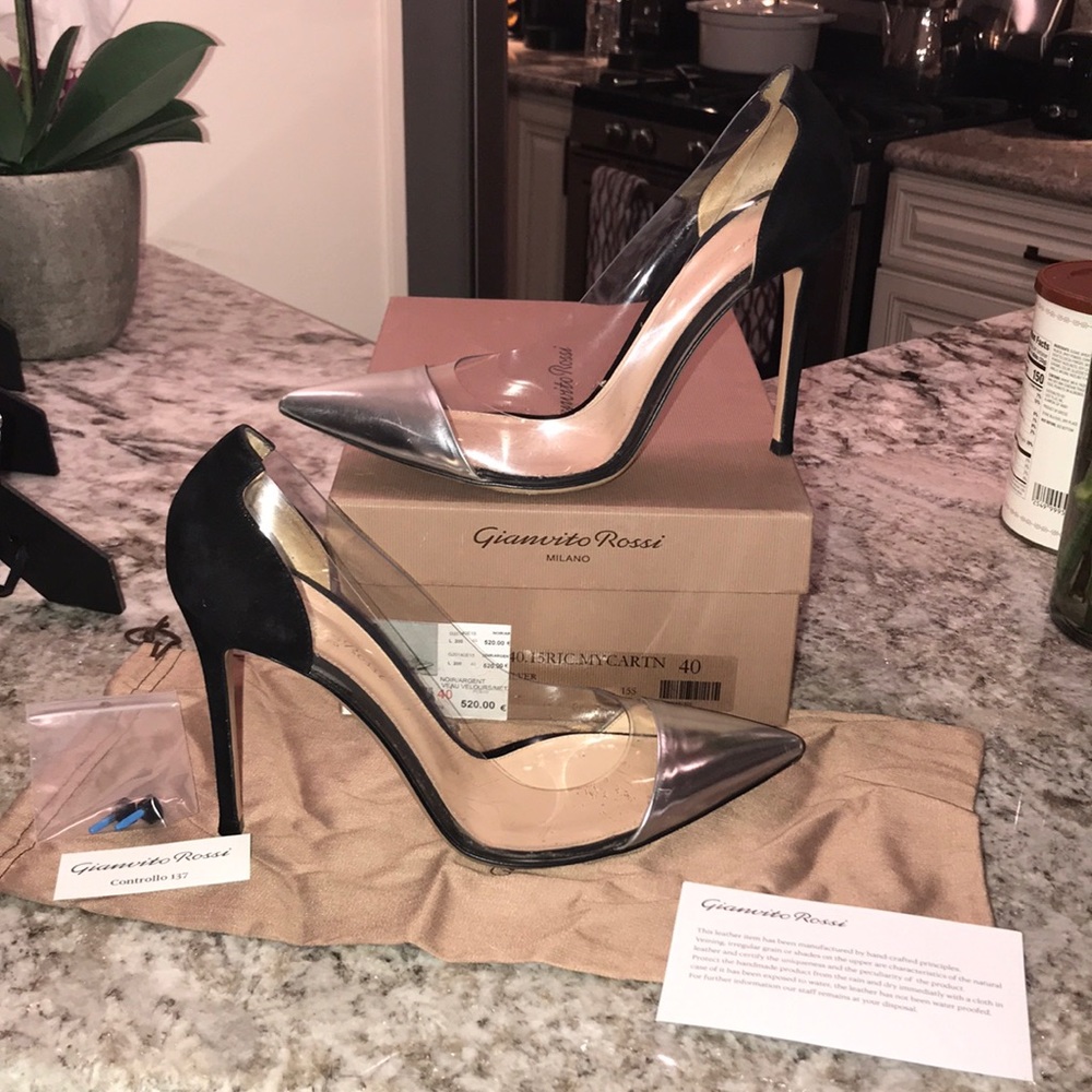 ❌SOLD❌ Authentic Gianvito Rossi Plexi Pumps